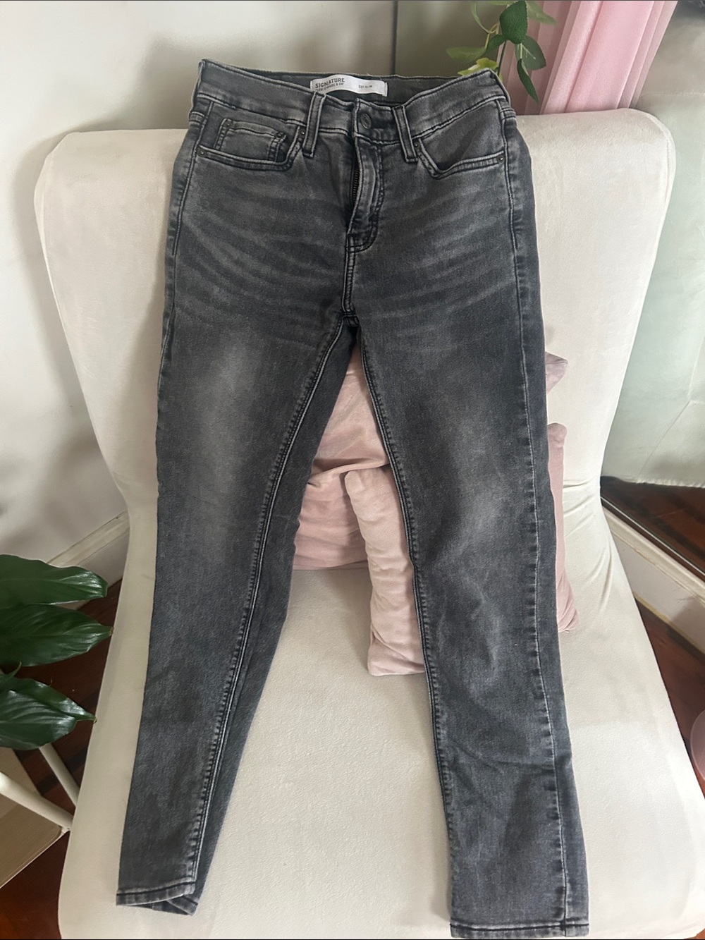 Levi's Men’s Grey Washed Skinny Jeans